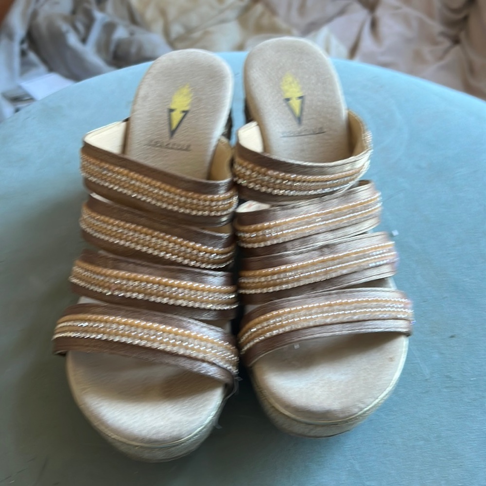 Rhinestone strapped slip on tan and brown